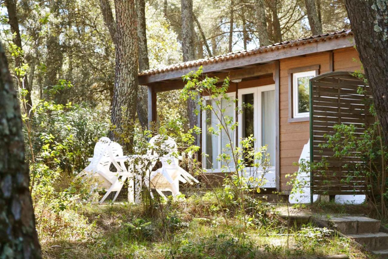 Camping La Sousta**** Remoulins Exterior photo