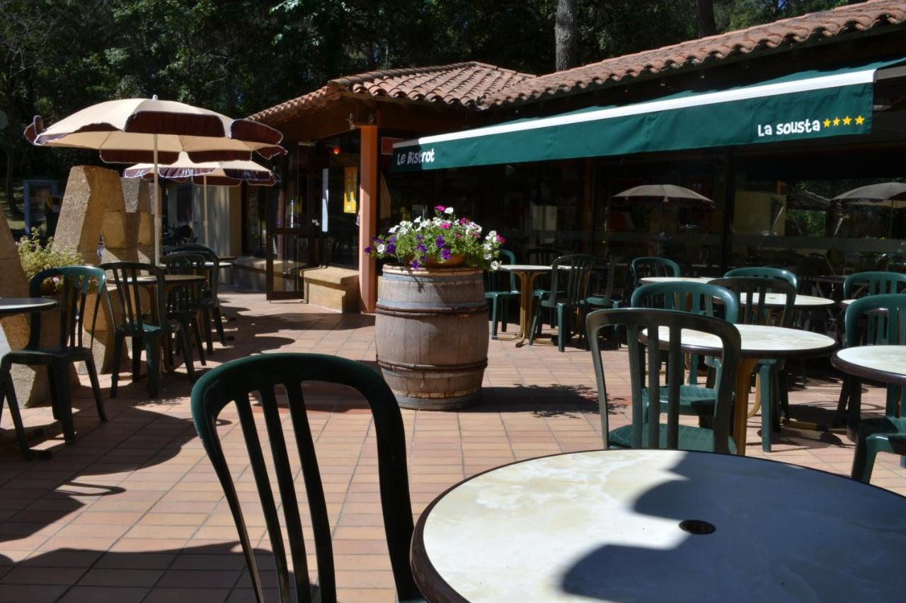 Camping La Sousta**** Remoulins Exterior photo